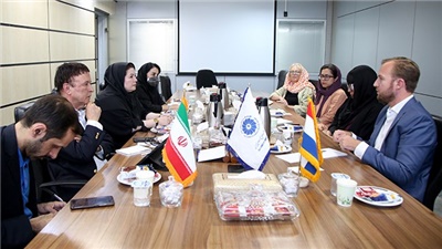 نشست رئیس اتاق هلند با دبیر اقتصادی سفارت هلند و سرپرست معاونت بینالملل اتاق ایران نشست رئیس اتاق هلند با دبیر اقتصادی سفارت هلند و سرپرست معاونت بینالملل اتاق ایران